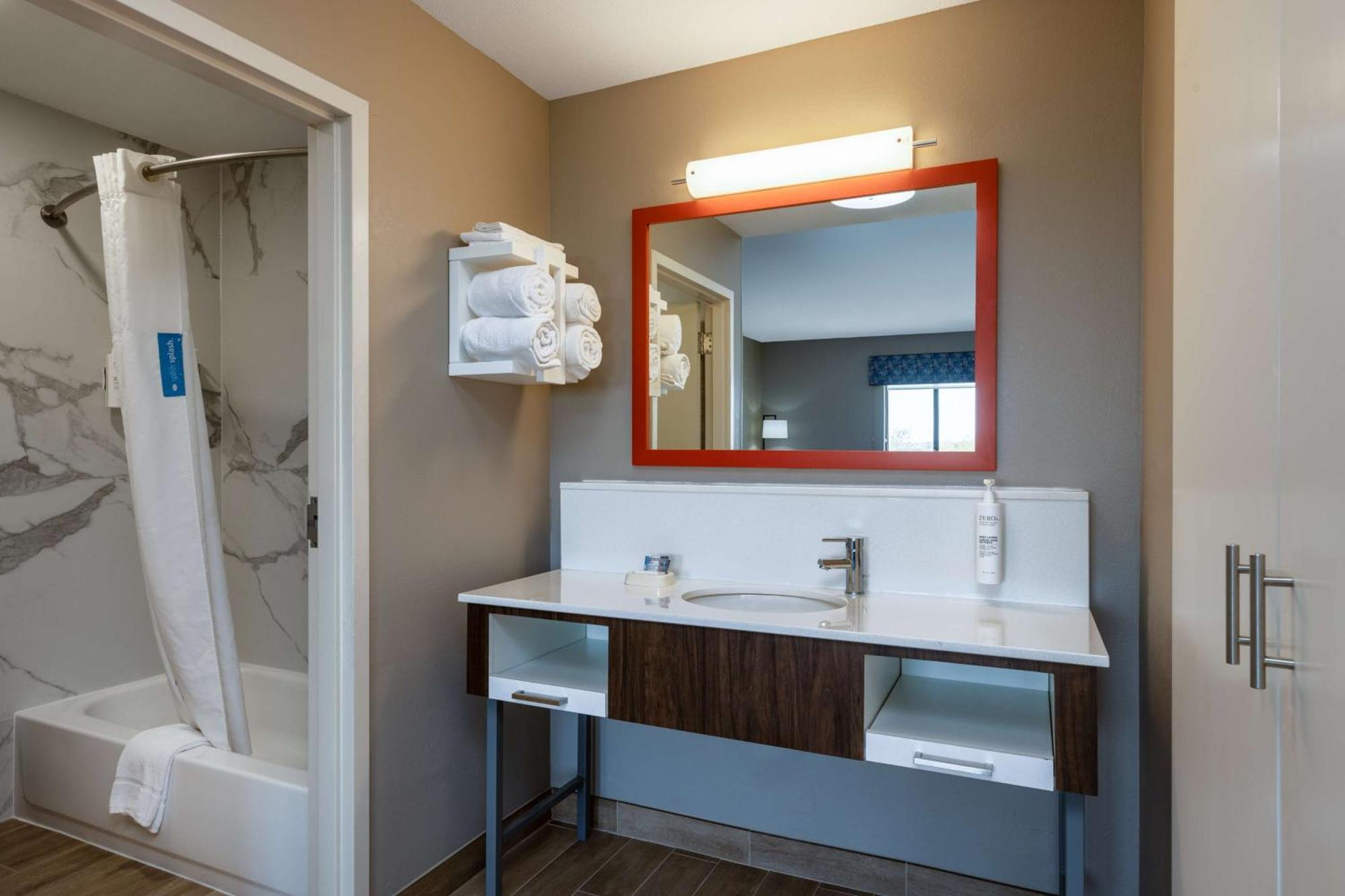 Hampton Inn & Suites Woodward Bagian luar foto