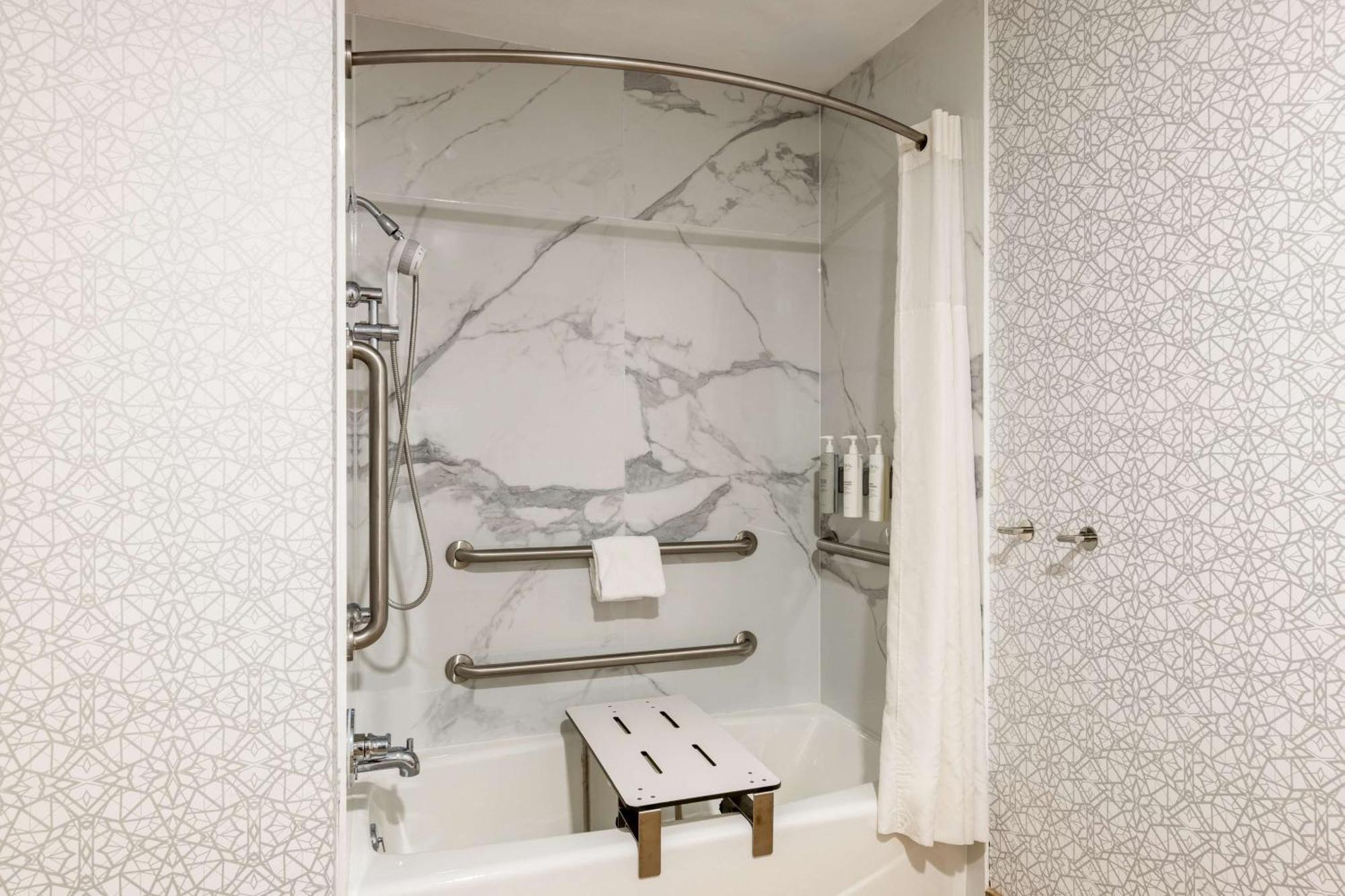 Hampton Inn & Suites Woodward Bagian luar foto