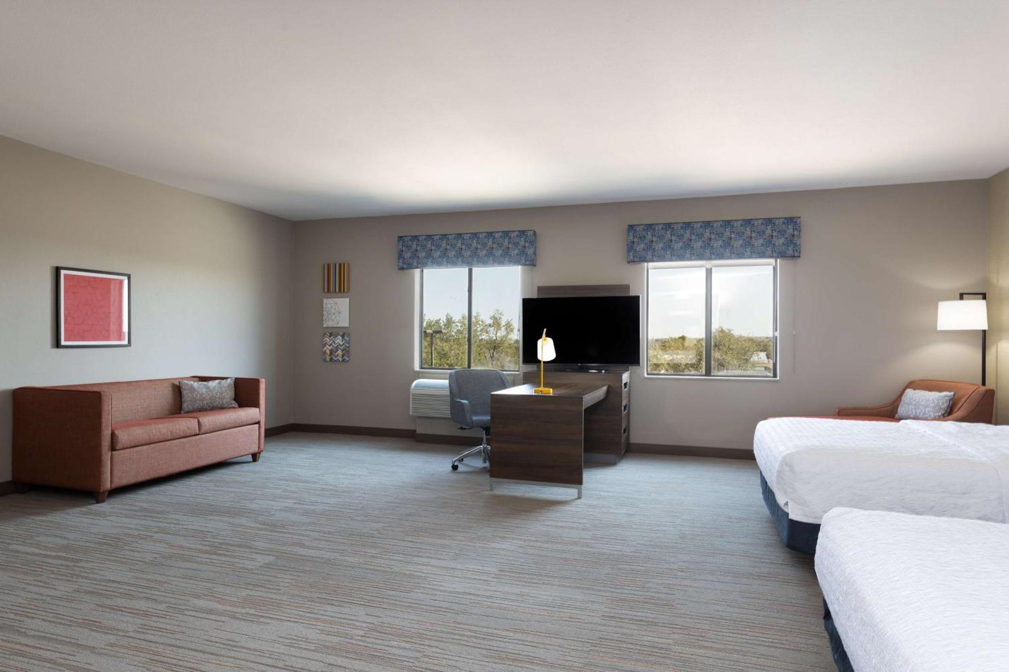 Hampton Inn & Suites Woodward Bagian luar foto
